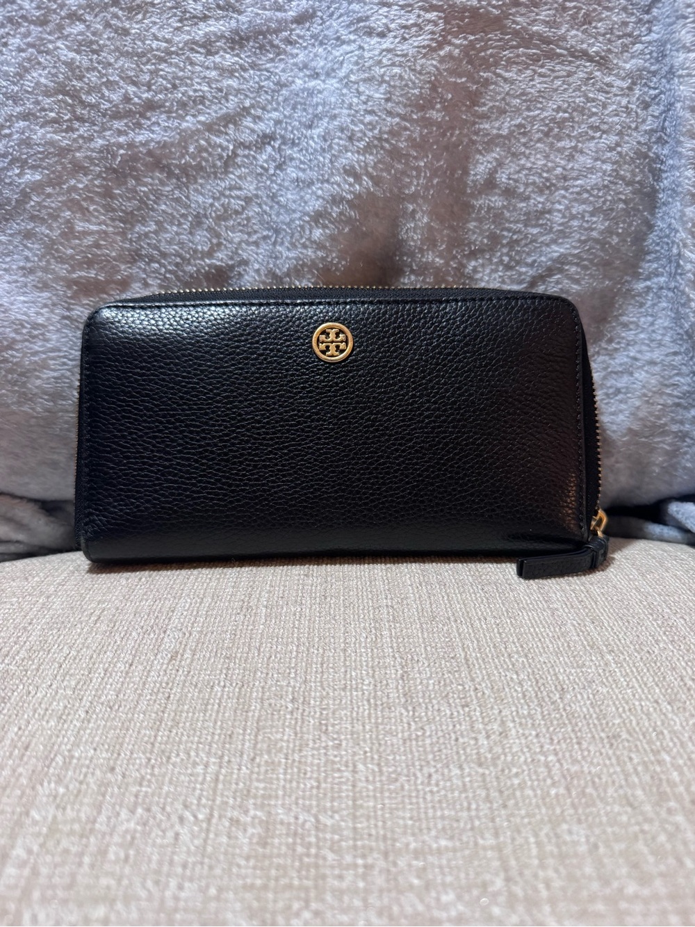 Tory Burch Black Pebbled Leather Zip Wallet with Gold Logo